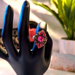 Gold-Tone Ring 7 Pink Stones with Design on Band Vintage Size 7 Adjustable